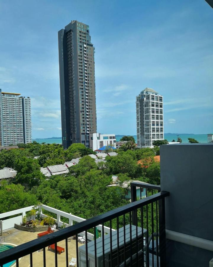 Trio Gems Condo Pattaya, Thailand Jomtien Beach Exteriör bild