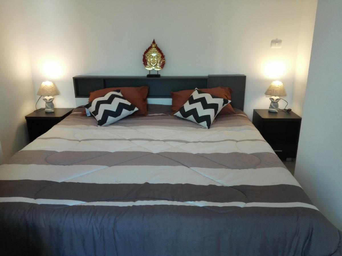 Trio Gems Condo Pattaya, Thailand Jomtien Beach Exteriör bild