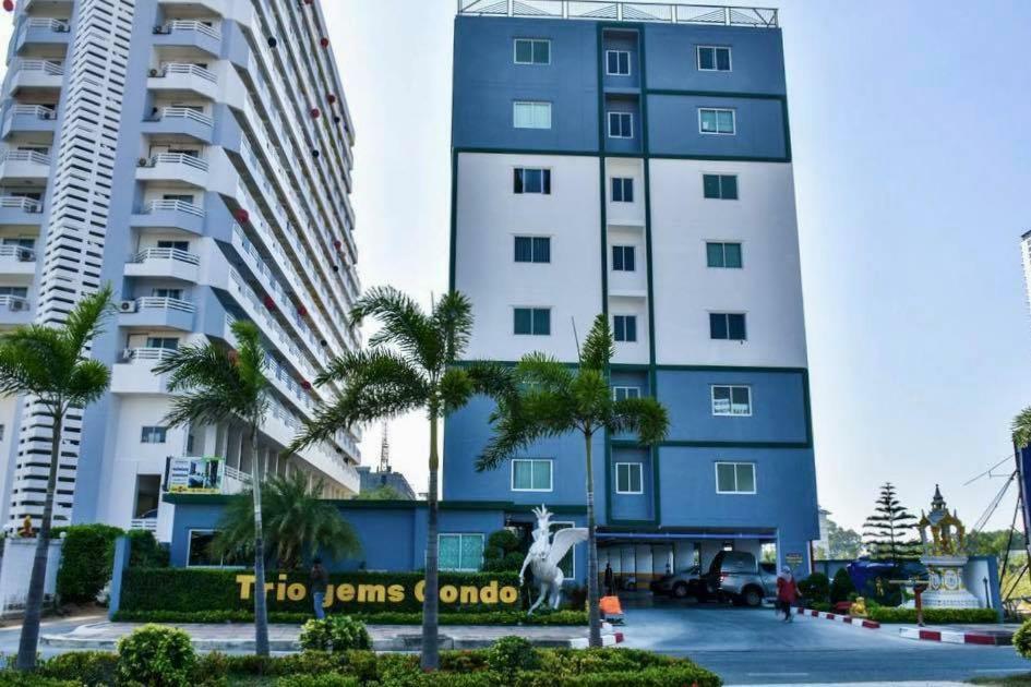 Trio Gems Condo Pattaya, Thailand Jomtien Beach Exteriör bild