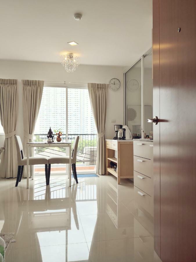 Trio Gems Condo Pattaya, Thailand Jomtien Beach Exteriör bild
