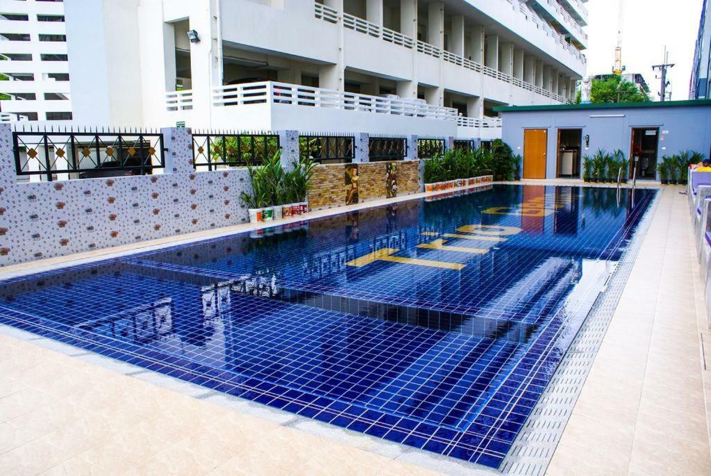 Trio Gems Condo Pattaya, Thailand Jomtien Beach Exteriör bild